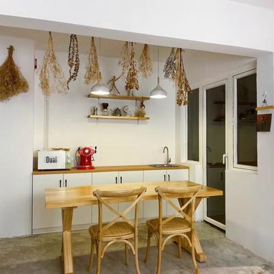 Современный стиль Нитролакировка Окончание твердое дерево Складируемый стол для обеда для ресторана и свадьбы