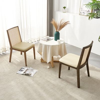 Ресторанная мебель Раттанный стул с рамой из пепла и мягким сиденьем