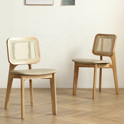 Создайте роскошный ресторанный опыт с помощью Nordic Light Luxury Solid Wood Rattan Back Leather Chair