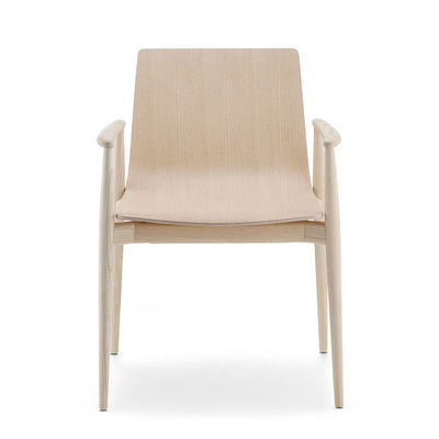 Nordic Light Luxury Solid Wood Armchair Leather upholstered Dining Chair for Hotel Cafe and Living Room Mail Packing (Скандинавский легкий роскошный кресло из массивного дерева из кожи)