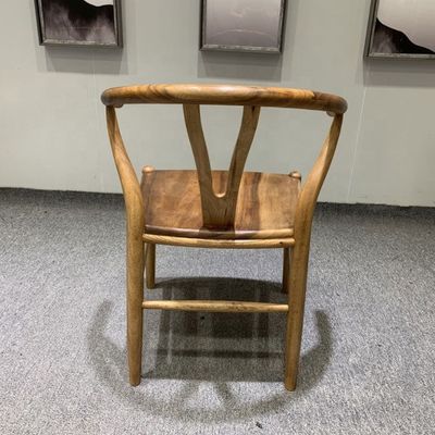 Y Ресторан специальный стол для обеда из твердого дерева с краской NC / PU и дизайном Wishbone