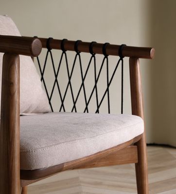 Почтовая упаковка Y Скандинавская гостиная Деревянный диван Отдыхный стул Сплошное деревянное кресло с подлокотником для гостиницы