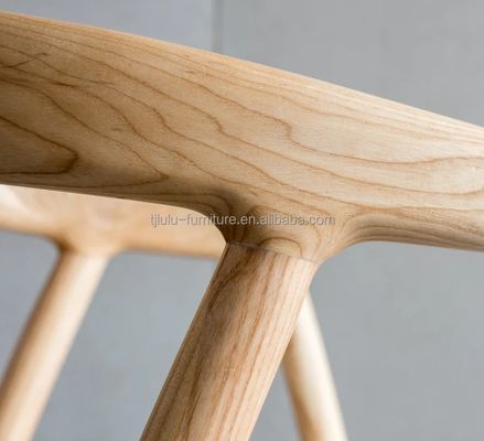 Домашняя мебель Роскошный современный столовый стул с массивной деревянной рамой и дизайном одноместного