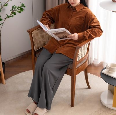 Простое кресло столовое кресло с современным дизайном и натуральным цветом дерево и ратан для офиса и ресторана