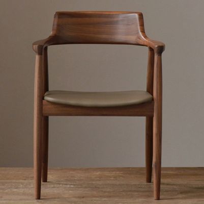 Главная Мебель Общая Массивное дерево Ресторан столовые стулья с роскошным современным дизайном и PU кожаный материал