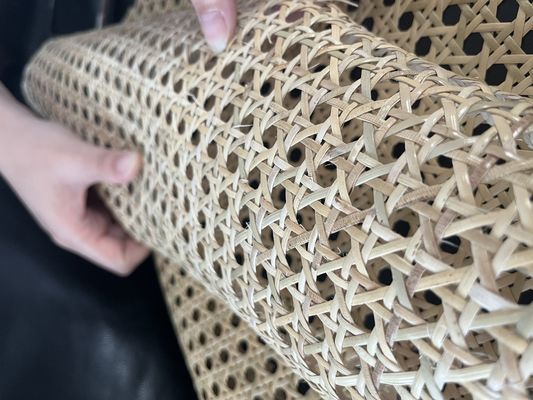 Прочный и универсальный твердый древесина PU кожаная ткань натуральный пластик ратан образец с нитролаком отделки