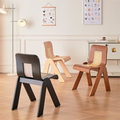 Гостиничный ресторан Скандинавский деревянный столик с нитролаком и резиновой деревянной рамой