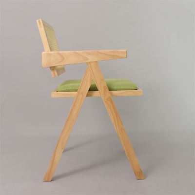 Услуга OEM W46*D47*H91CM Скандинавская деревянная мебель Покрытая ратанная спинка Массивные деревянные столы для гостиничных ресторанов