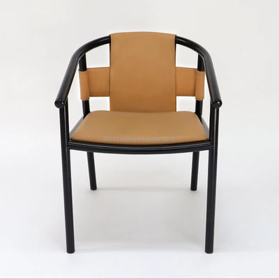 Специфический столовый стул с плотной деревянной рамой Leisure Lounge Accent Arm Chairs with Brown Saddle Leather