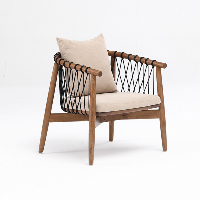 Почтовая упаковка Y Скандинавская гостиная Деревянный диван Отдыхный стул Сплошное деревянное кресло с подлокотником для гостиницы